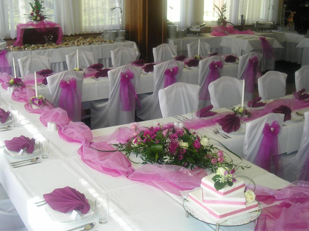 Hotel Slunce Havlíčkŭv Brod Esterno foto