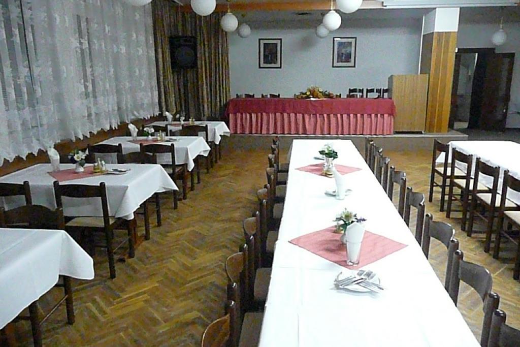 Hotel Slunce Havlíčkŭv Brod Esterno foto