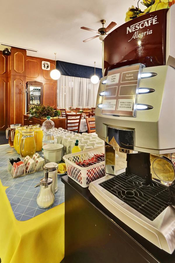 Hotel Slunce Havlíčkŭv Brod Esterno foto